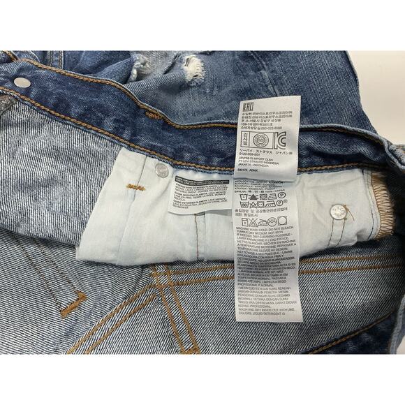 Levi's Womens 501 Jean Shorts Size 32 Medium Wash Denim Cut Off Style Button Fly - Picture 10 of 11